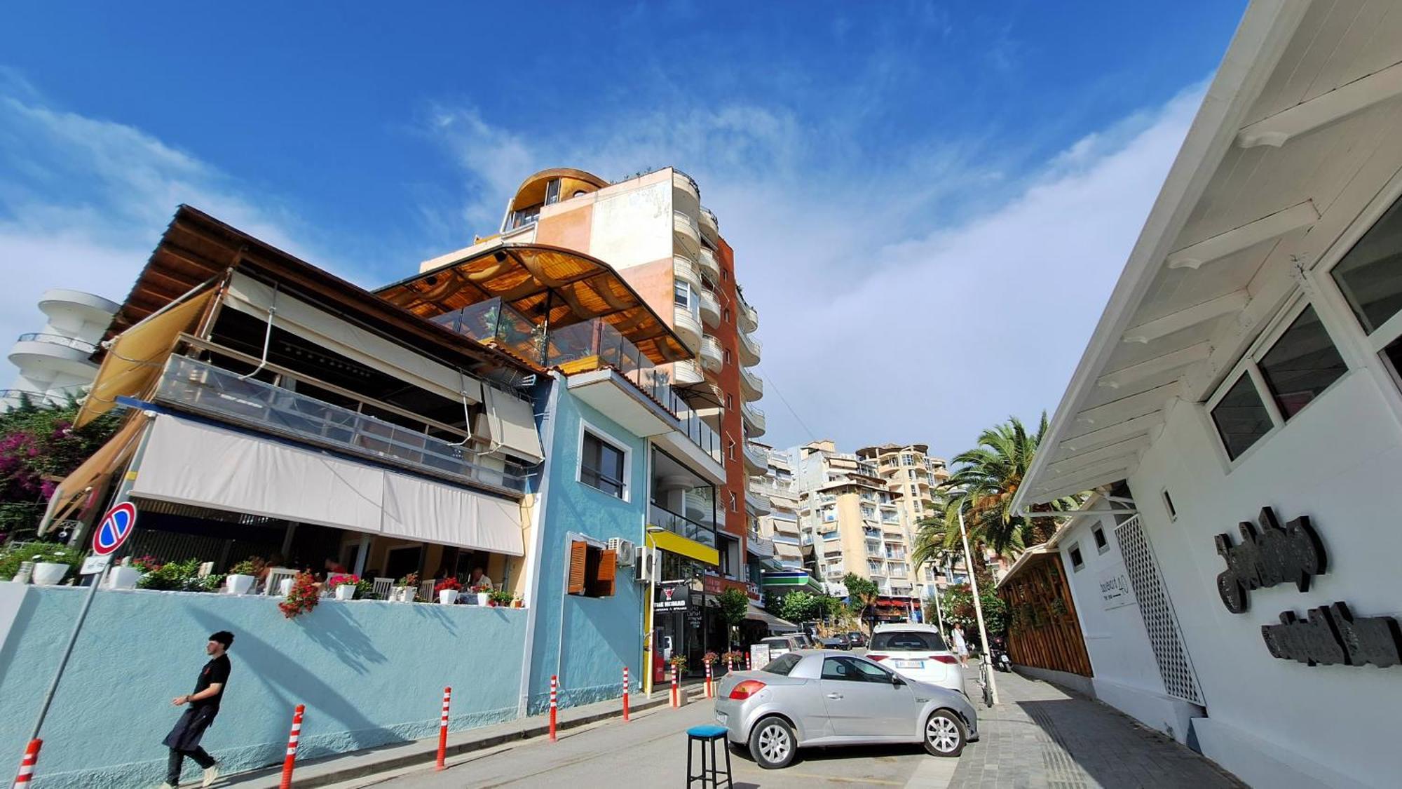Saranda Promenade Apts Exteriör bild