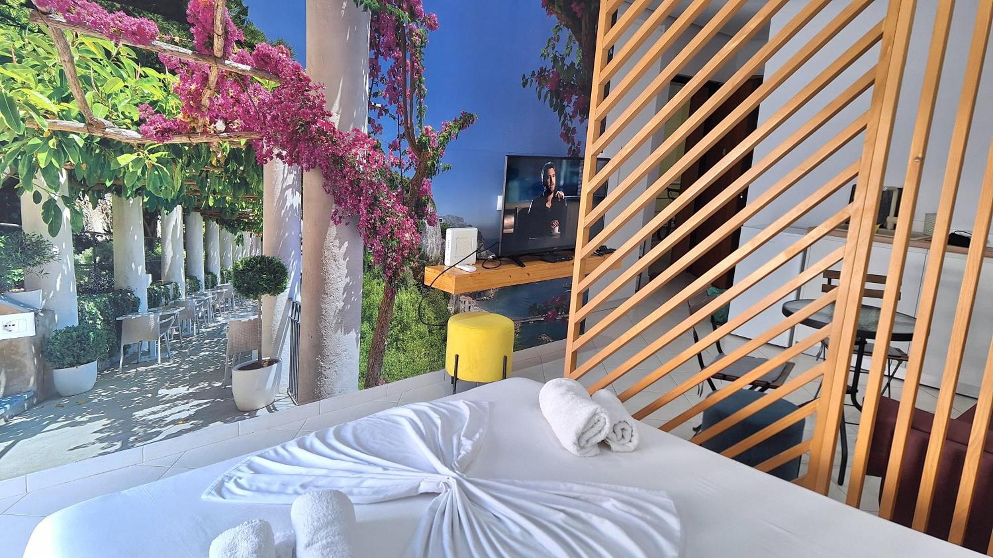 Saranda Promenade Apts Exteriör bild